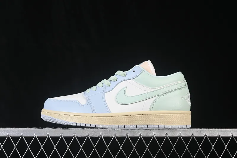 All categories Air Jordan Jordan series basketball shoes Air Jordan 1 Low Air Jordan 1 Low AJ1 Joe 1 light blue color matching low-top cultural casual sneakers DC0774-108
